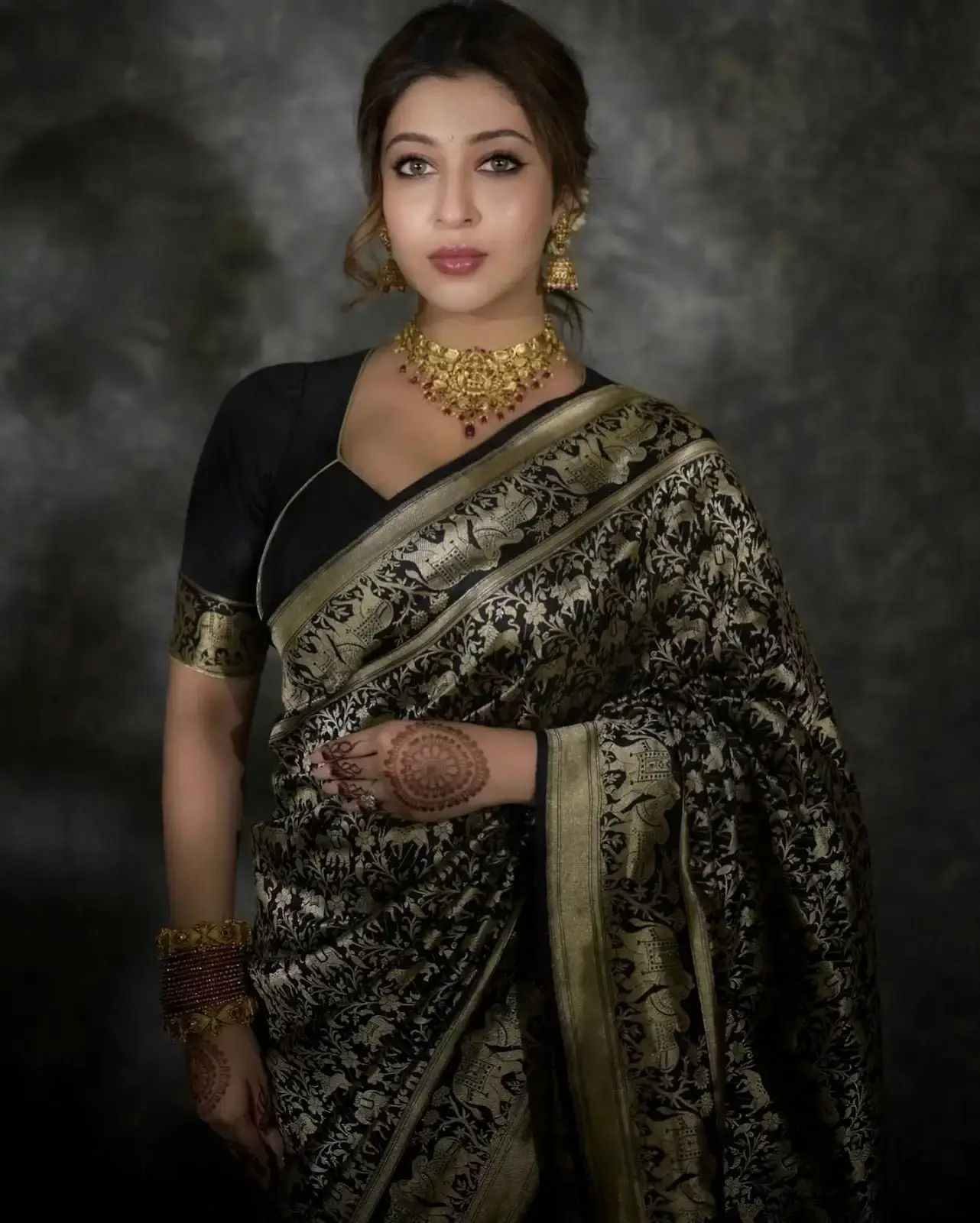 North Indian Girl Sonarika Bhadoria Stills in Black Saree